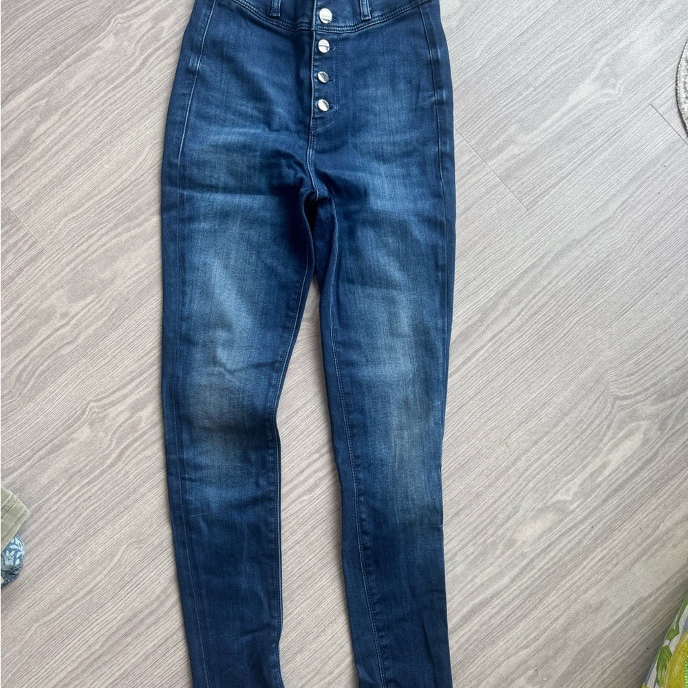 Guess High-Waisted Blue Jeans